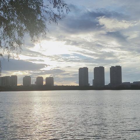 私涙洇于2023-04-24 09:41发布的图片