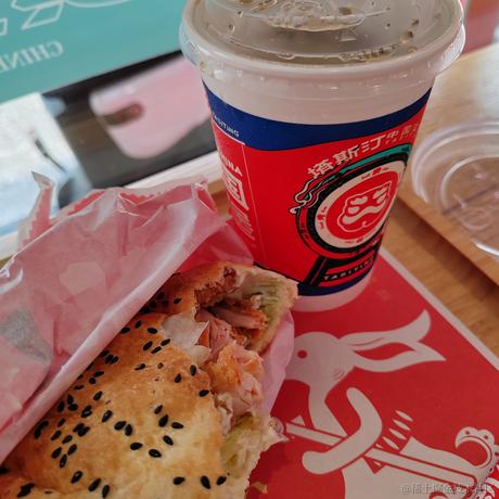 坚持23点睡觉的Jin于2023-07-23 16:34发布的图片