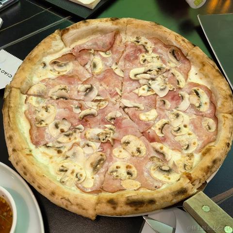 感觉有然比在身上爬于2022-12-04 05:29发布的图片