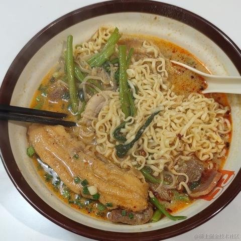 顶碗人Aviator于2022-12-06 20:38发布的图片