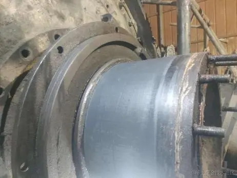 球磨机轴头磨损2.png