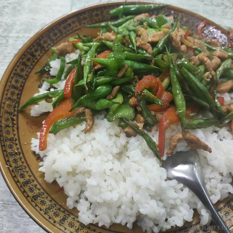 今天和贝拉小姐结婚于2022-11-27 17:54发布的图片