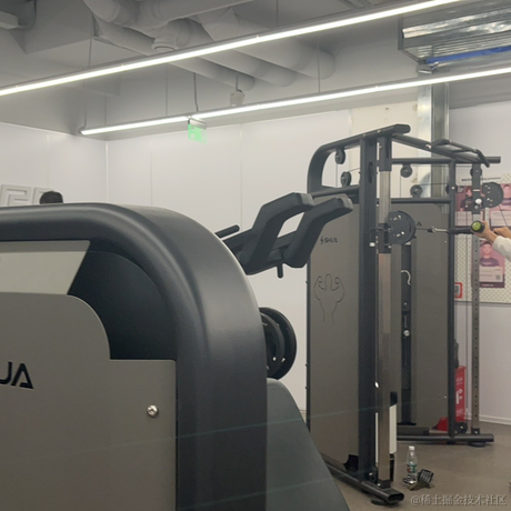 树下有只梅花鹿于2022-11-21 19:20发布的图片