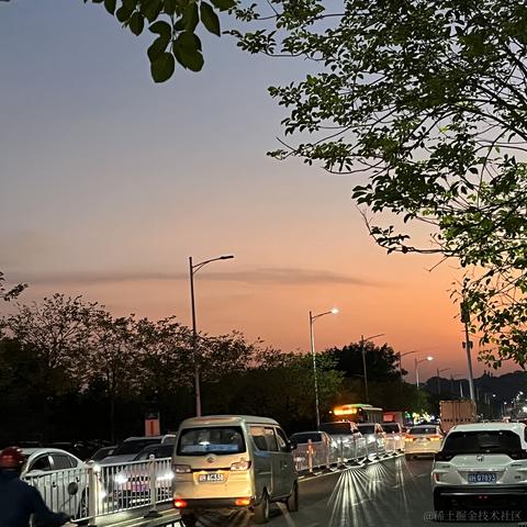 pipi19于2022-10-21 22:38发布的图片