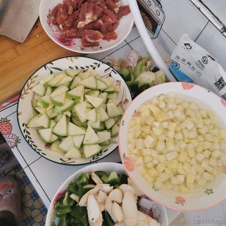 遇到爱于2022-12-12 13:01发布的图片